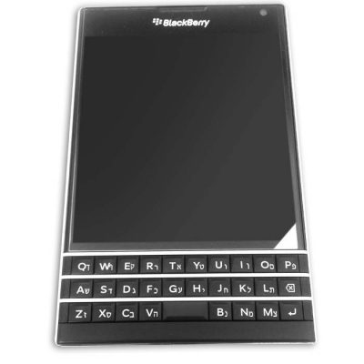 חריטת עברית על blackberry passport