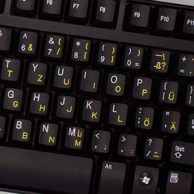 חריטת גרמנית על מקלדת